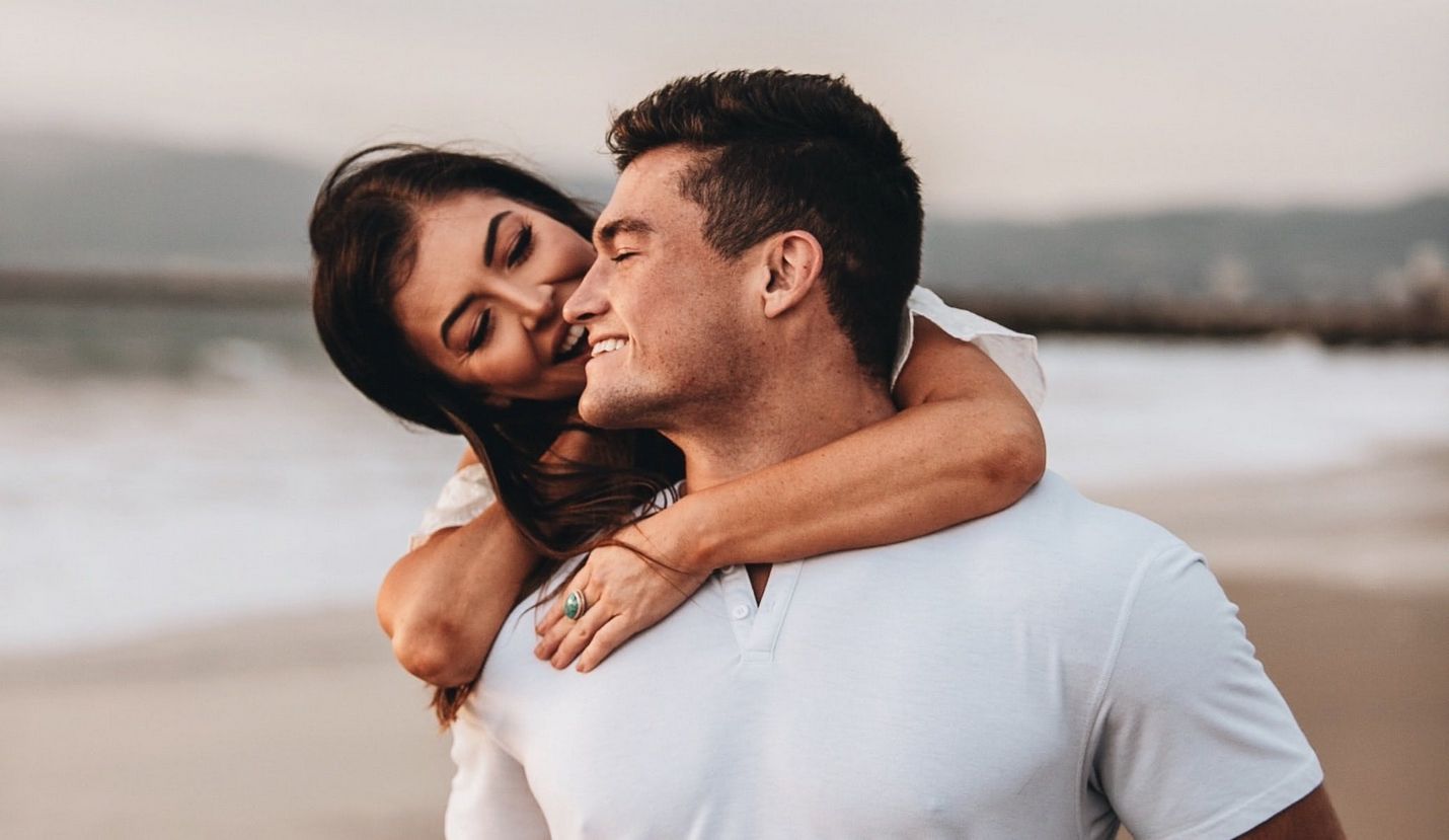 NaomiDate Review: Functions, Costs, Pros Disadvantages